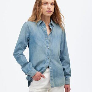 NWT Denim Classic Button-Up L/S Shirt in Altoona Wash Women's Size Small